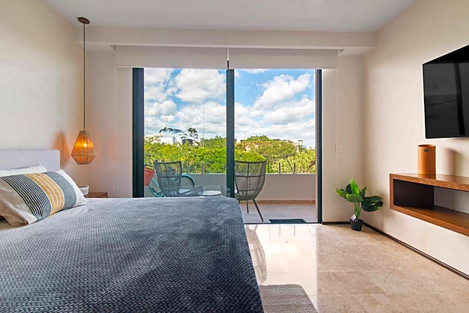 Serenity in the Sky - Studio with Rooftop and Plunge pool