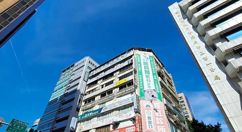 Inn Cube Taipei Main Station