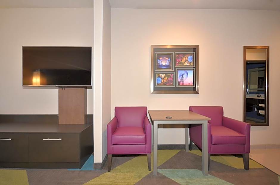 Holiday Inn Express & Suites Oklahoma City Mid - Arpt Area By IHG