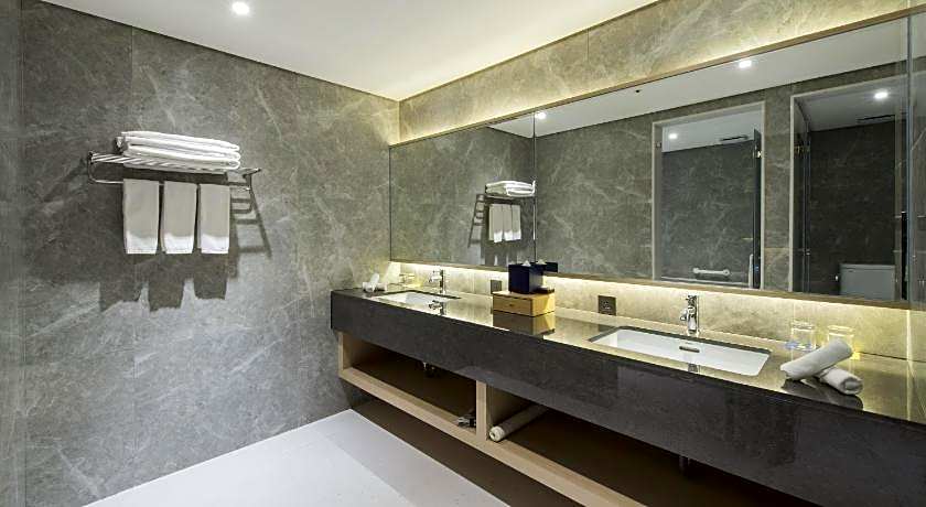 Golden Tulip FAB Hotel New Taipei