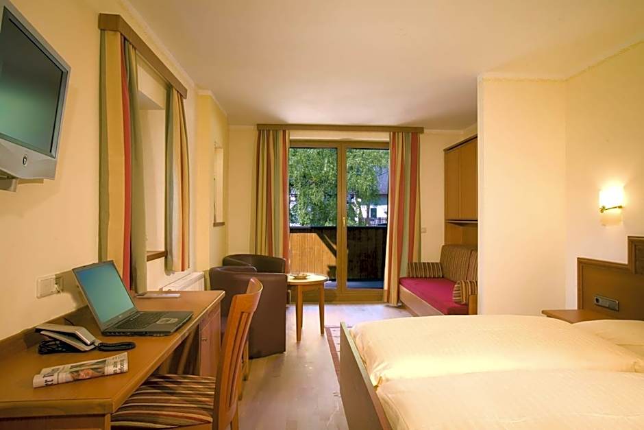 Garten - Hotel Sallerhof