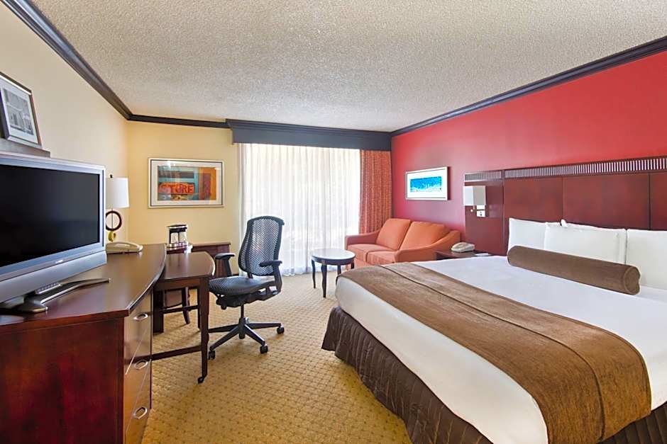Crowne Plaza Albuquerque By IHG
