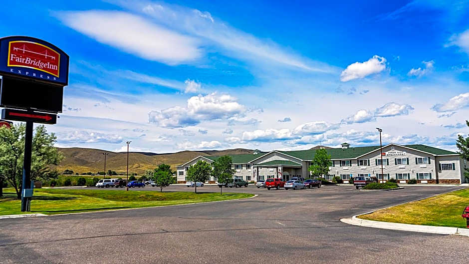 FairBridge Inn Express Dillon