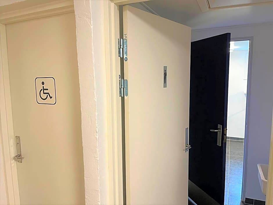 Hirtshals Idrætscenter - Vandrehjem - Hostel