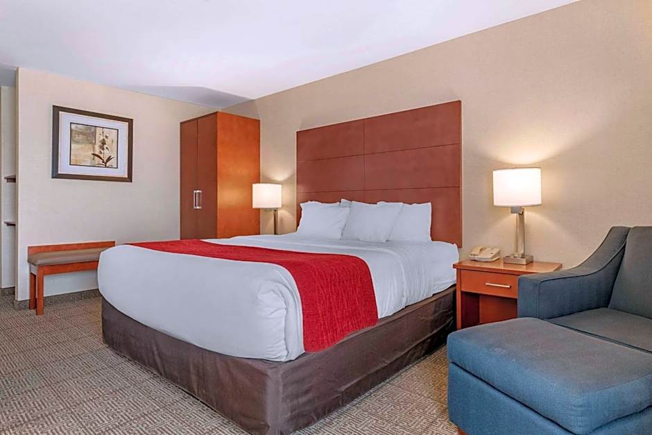 Comfort Inn & Suites Near Fallon Naval Air Station