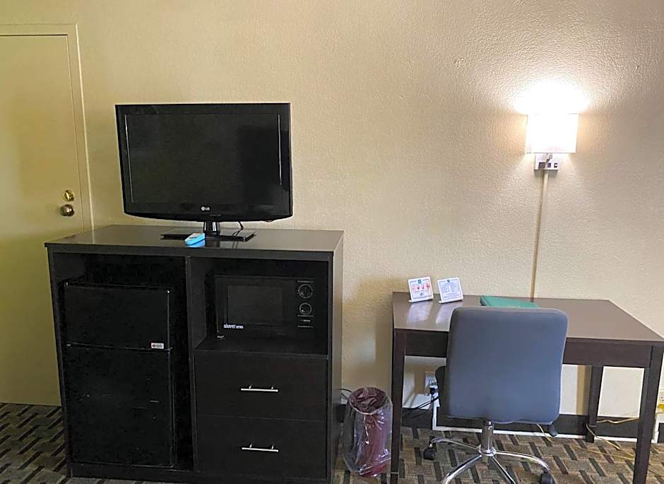 Quality Inn Elizabeth City near University