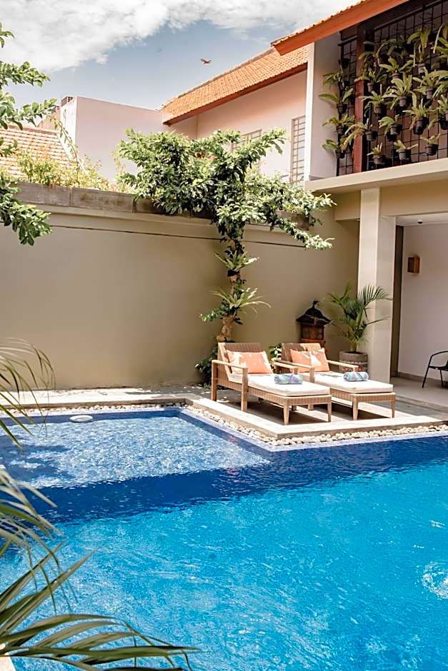 Apple Villa & Suite Seminyak