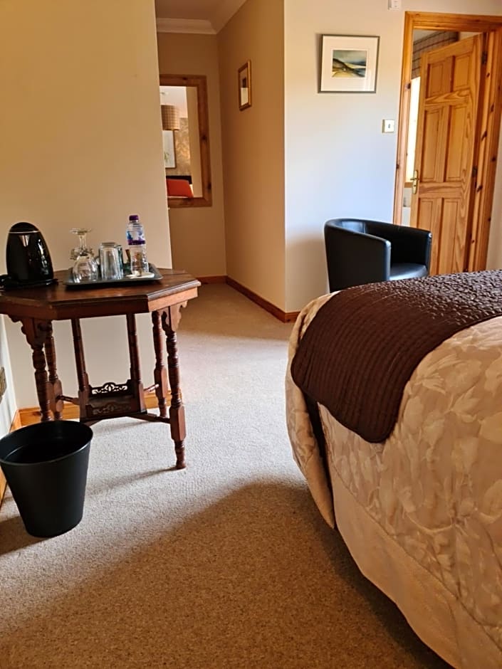Creag-Ard Bed & Breakfast,with private lounge