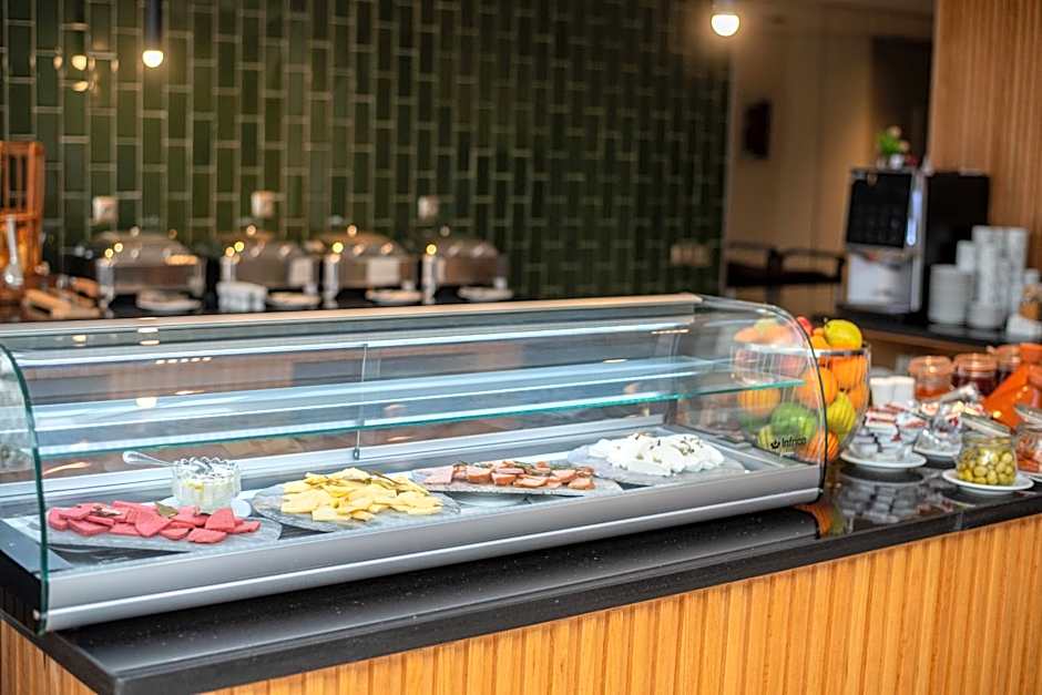 DownTown Hotel By New Art