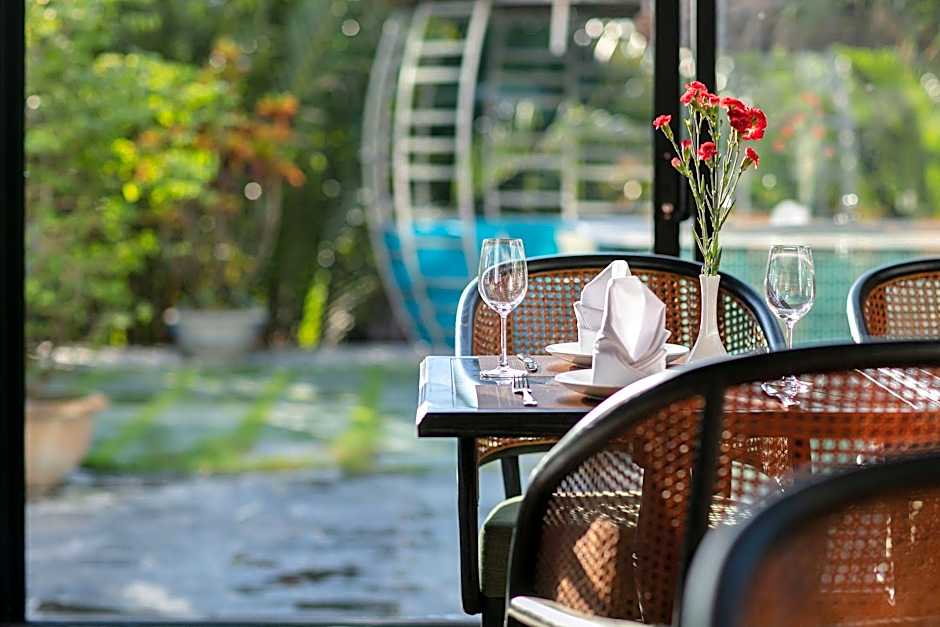 Shining Riverside Hoi An Boutique & Spa