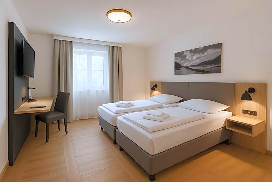 A8 Hotel im Darchinger Hof Bed & Breakfast - Zwischen Holzkirchen und Weyarn - Zwischen München Salzburg und Innsbruck - Kurz vor dem Irschenberg