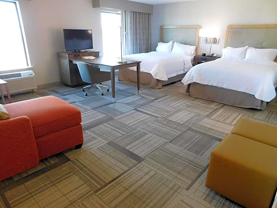 Photo 1 of 2 of Studio 2 Queen Beds, Hearing/Mobility Accessible, Roll in Shower