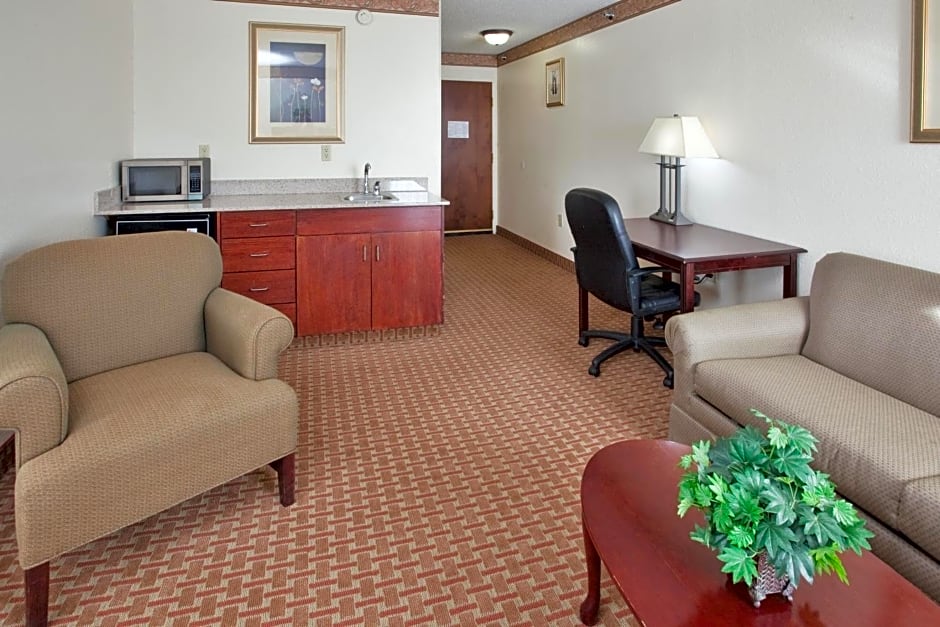 Holiday Inn Express & Suites Wilson I-95, an IHG Hotel