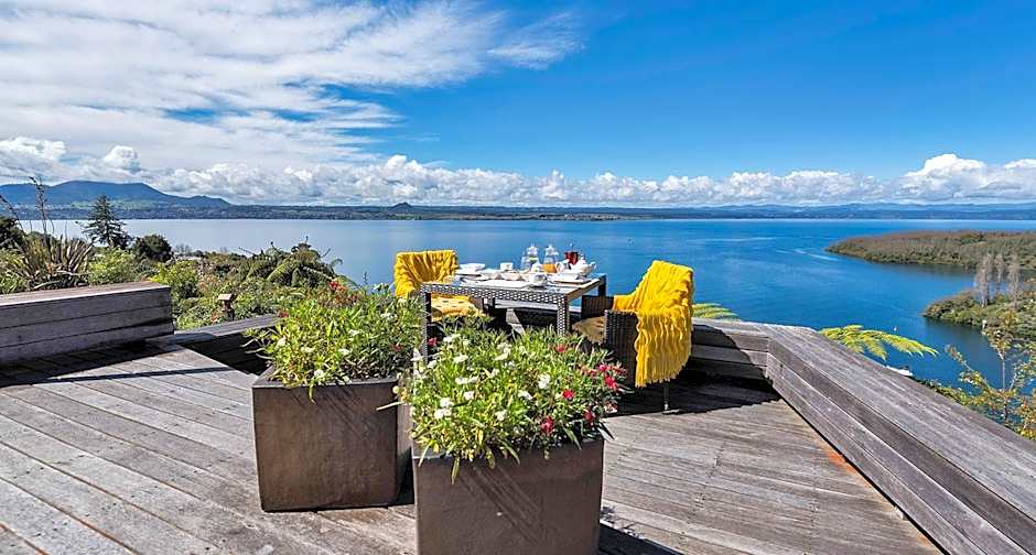 Serenity on Wakeman Bed and Breakfast