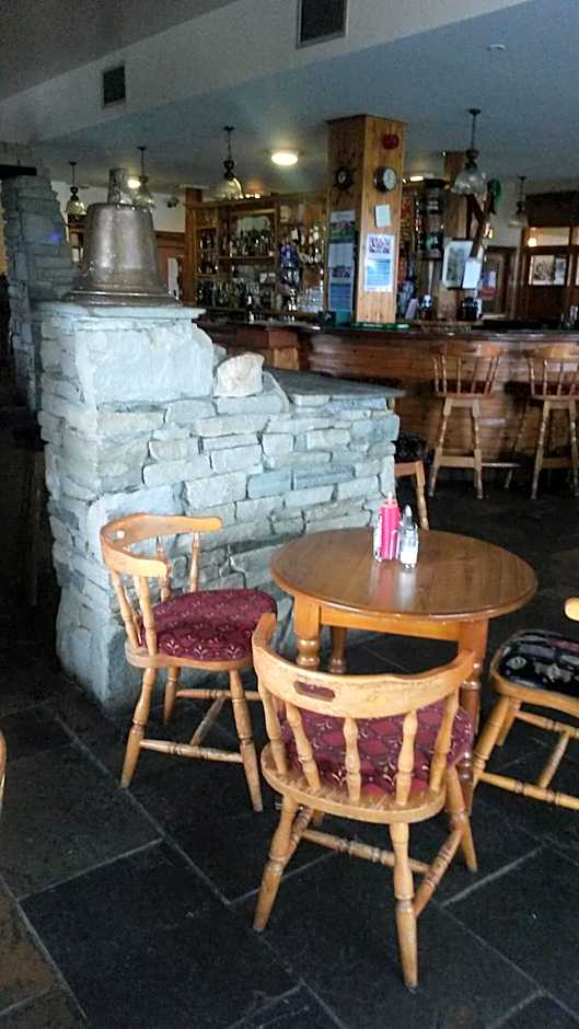 Óstán Oileán Acla