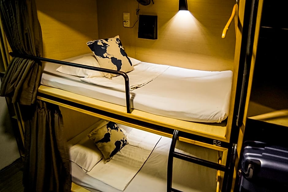 Traveller Bunker Hostel