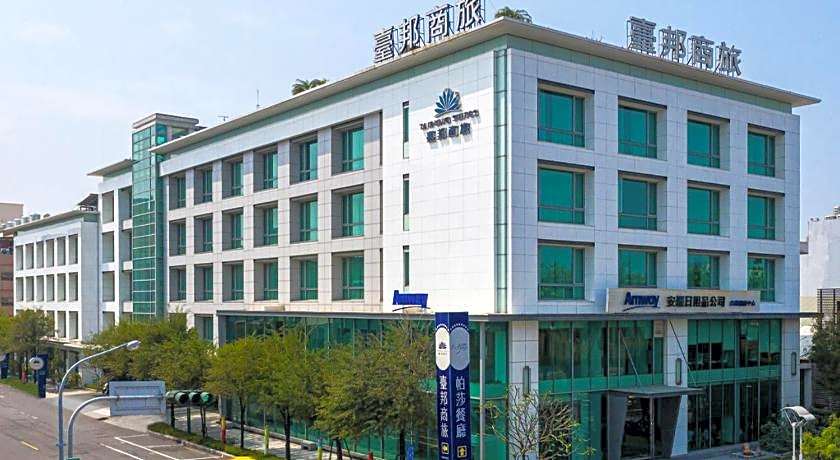 Taipung Suites Hotel