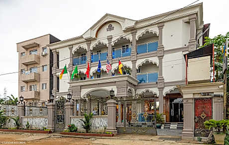 THE DREAMS HOTEL