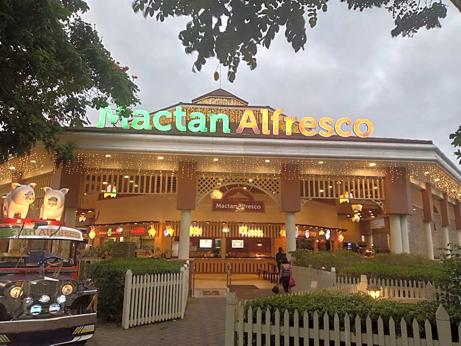 Mactan Newtown 8 boulevard Deluxe