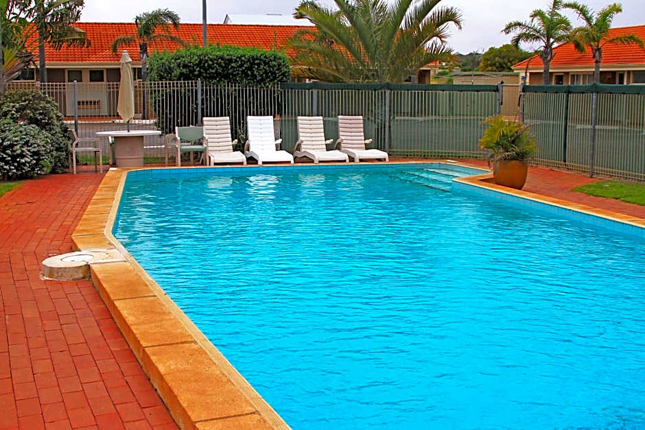 Hospitality Inn Geraldton SureStay Collection by Best Western