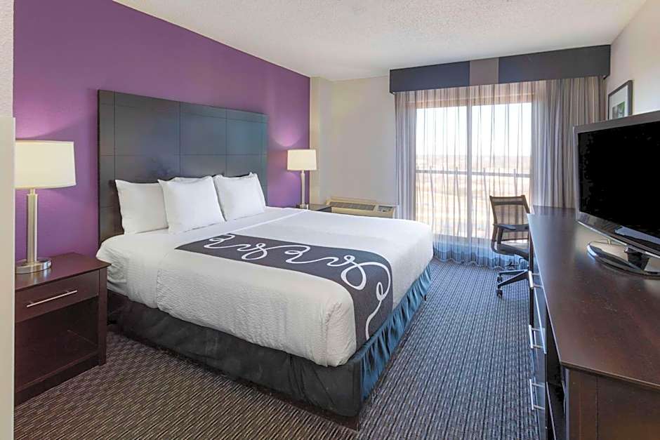 La Quinta Inn & Suites by Wyndham Minneapolis Bloomington West