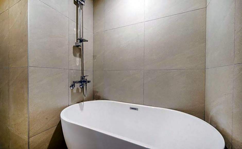 Geoje Mongdol Beach H Avenue Hotel