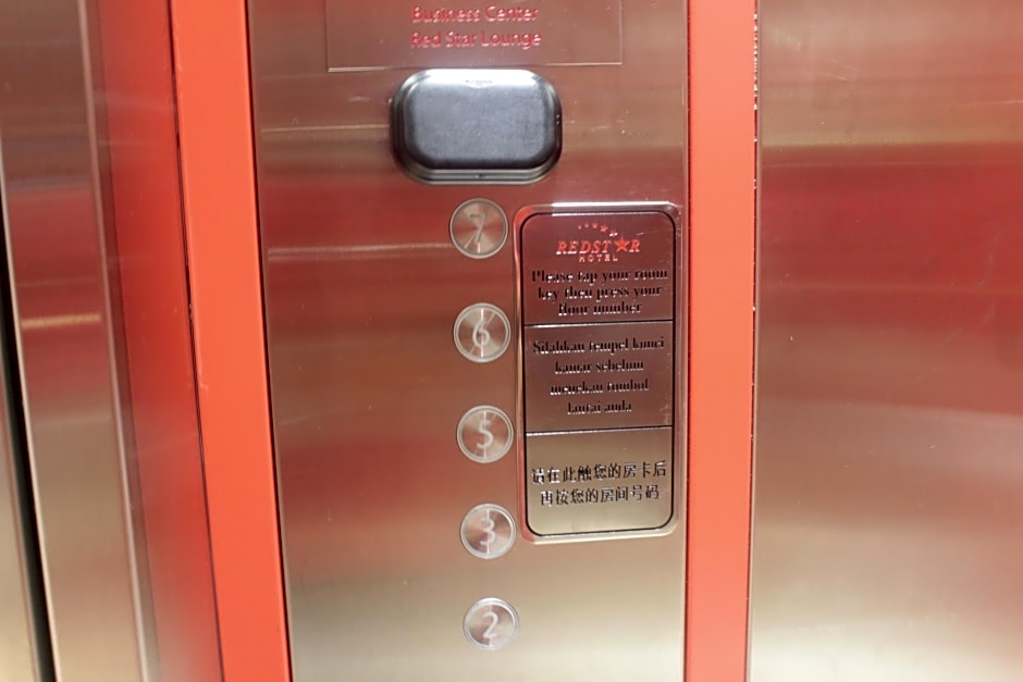 Redstar Hotel Jakarta