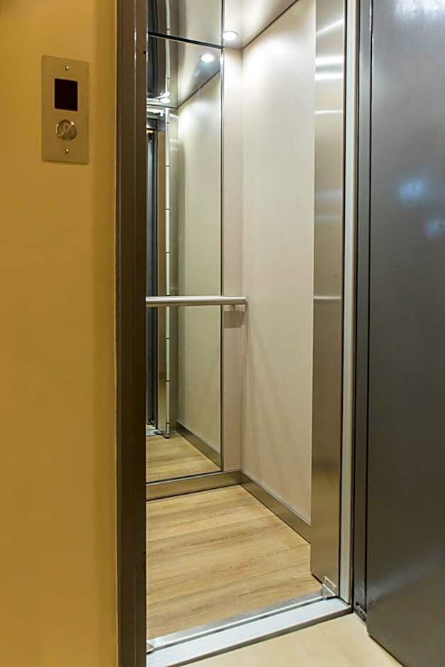 Living Stone Boutique Hotel