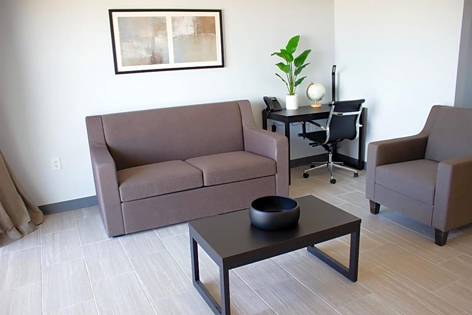Sun & Sand Resort Oceanfront Suites