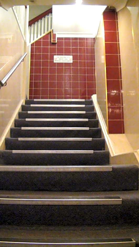 Central Private Hotel