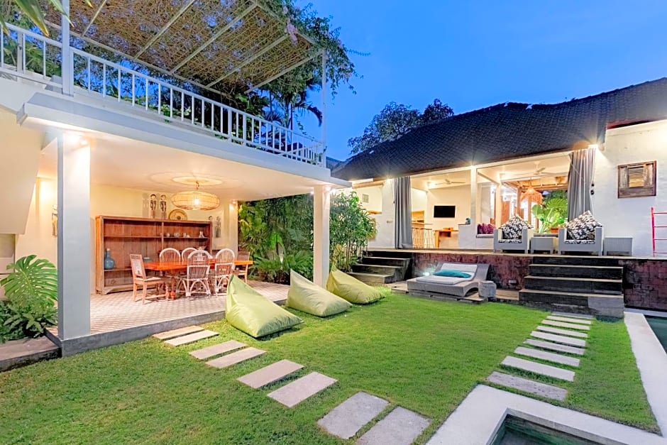 Villa Bumi - Playful & Quirky 3BR Villa Near Seminyak, a Unique Getaway