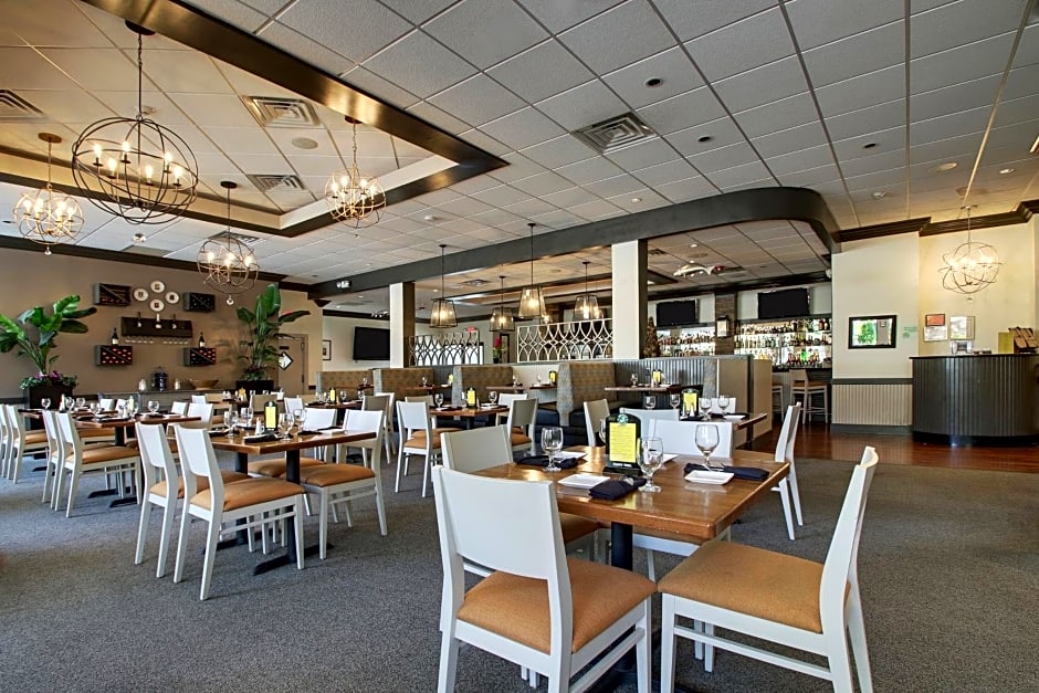 Holiday Inn Westbury-Long Island by IHG