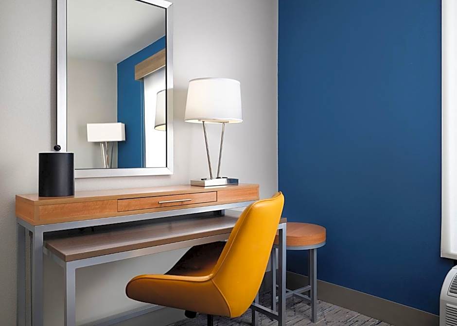 Holiday Inn Express and Suites New Orleans Airport By IHG