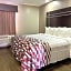 Red Roof Inn & Suites Jackson - Richland