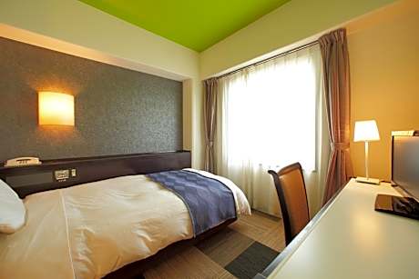 Single Room - Non-Smoking