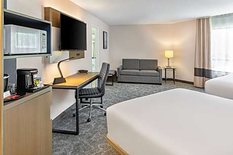Superior Queen Room with Two Queen Beds - Non-Smoking