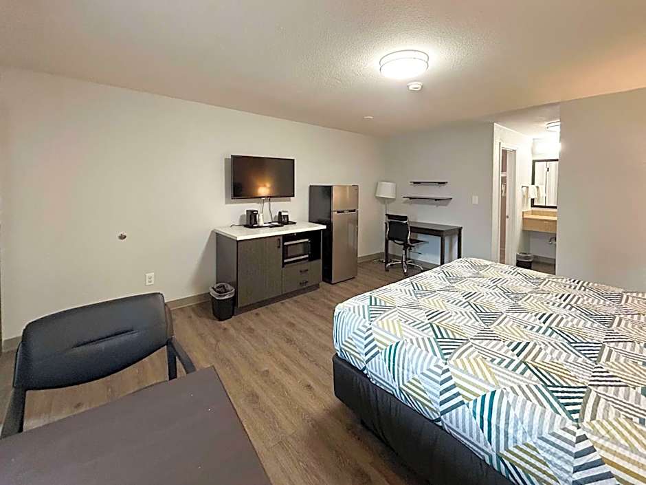 Studio 6 Suites Vancouver WA Waterfront