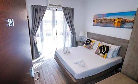 Studio with Sofa Bed