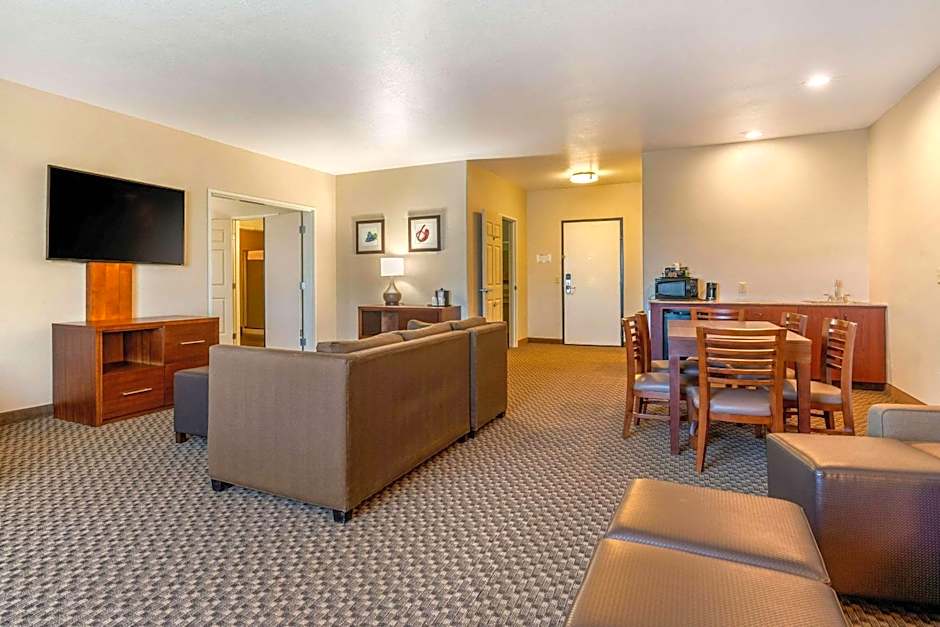 Comfort Inn and Suites Galt - Lodi North