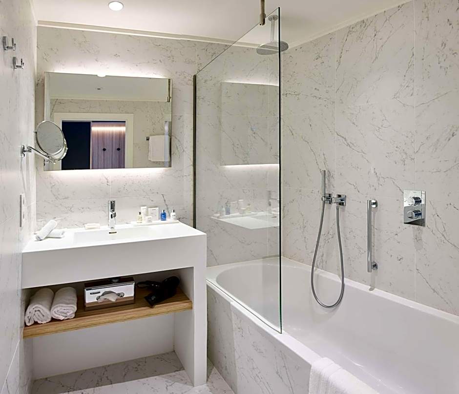 Radisson BLU Balmoral Hotel, Spa
