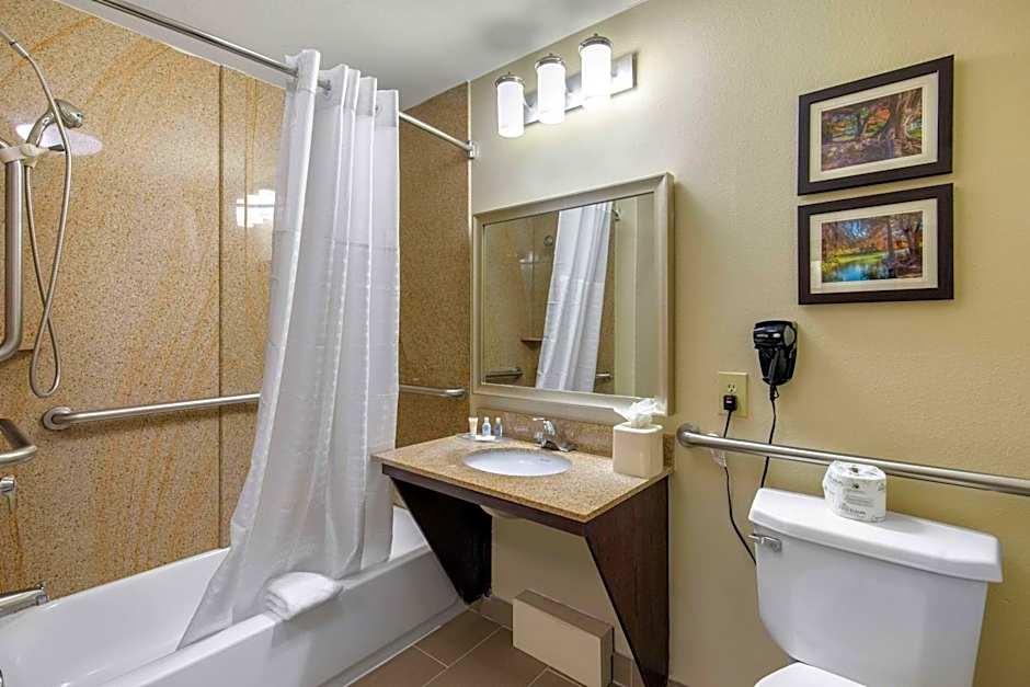 Comfort Inn & Suites Cedar Hill Duncanville