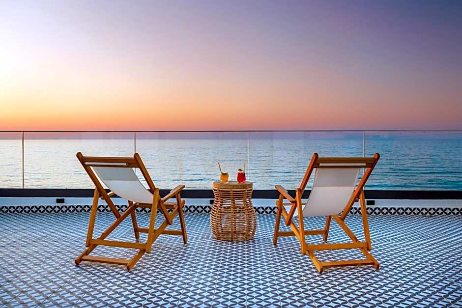 Calla Luxury Seafront Suites