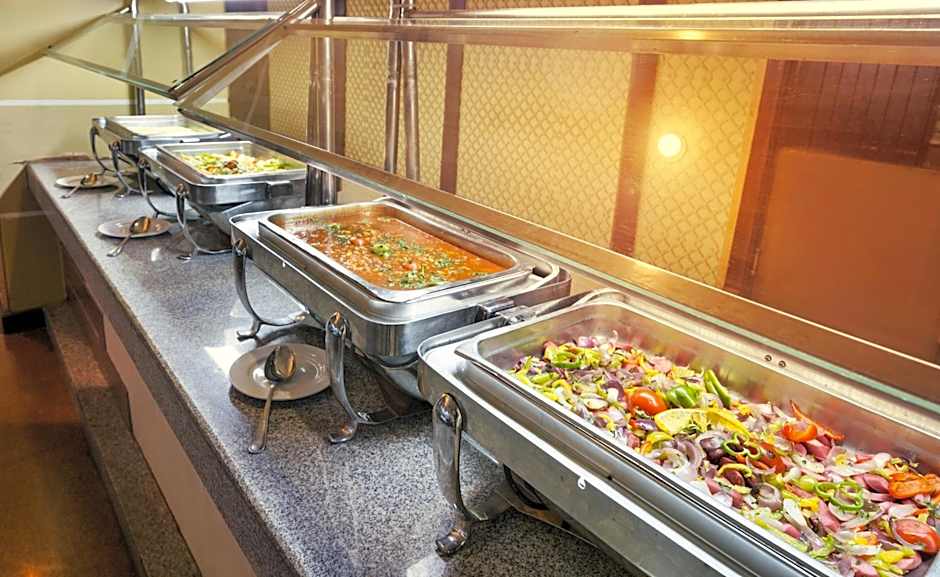 Pyramisa Luxor Hotel and Suites