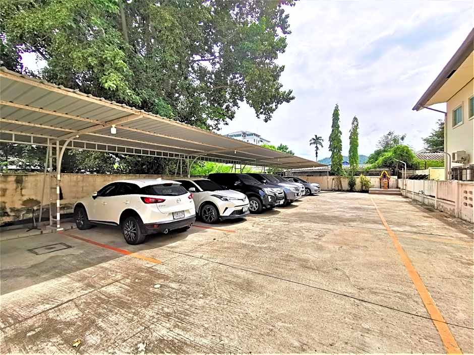 Hua Hin Irooms Hotel