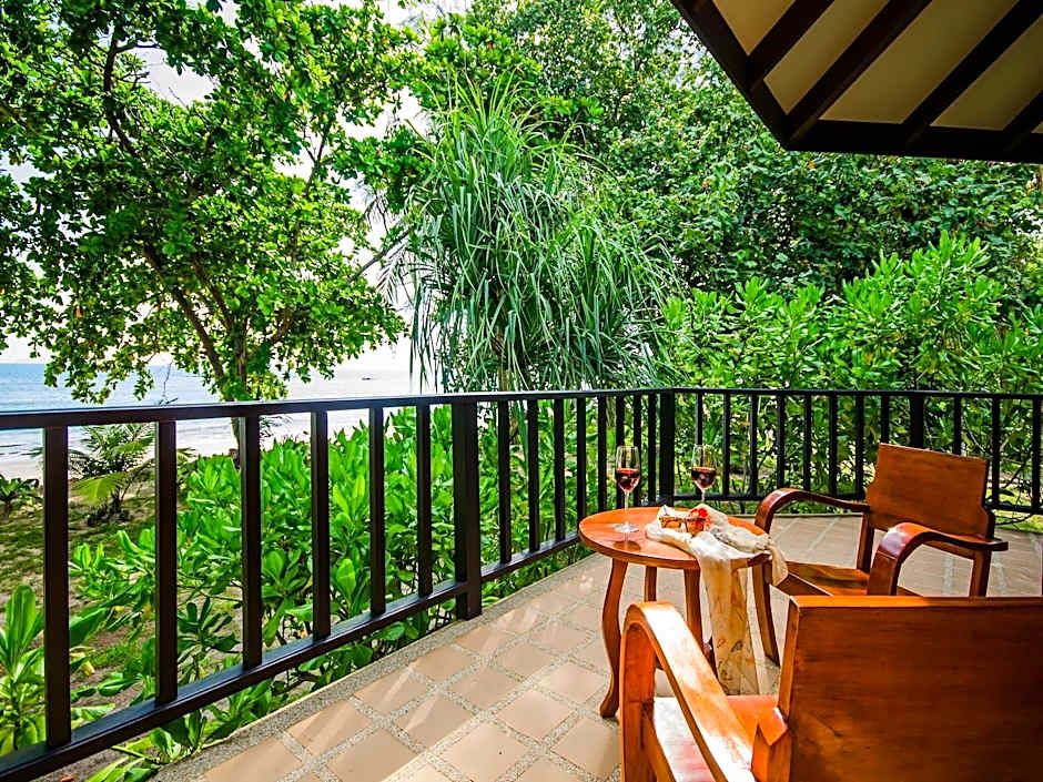 Koh Jum Beach Villas