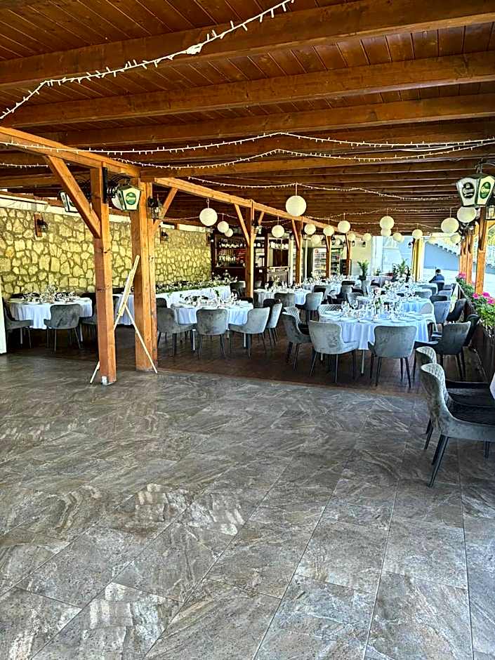 Amstel Hattyú Panzió -Érintésmentes bejelentkezés