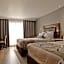 HS HOTSSON Hotel Silao