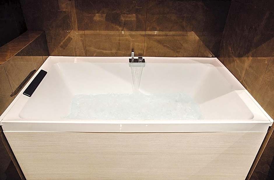 Caruso Place Luxury Rooms & Suites