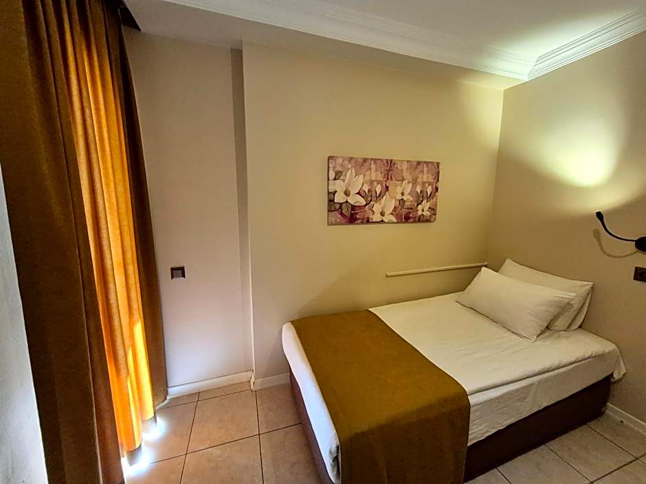 Toprak Otel