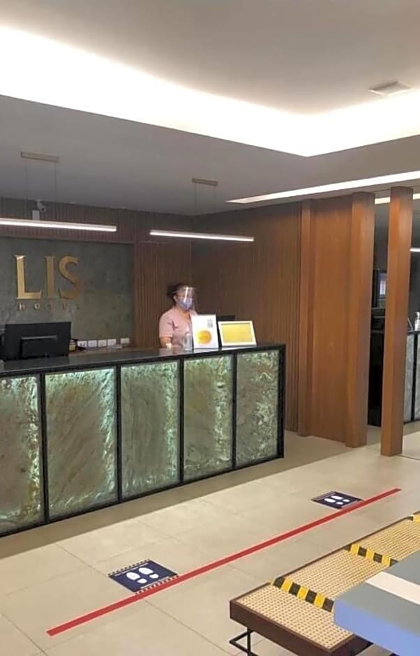 Lis Hotel